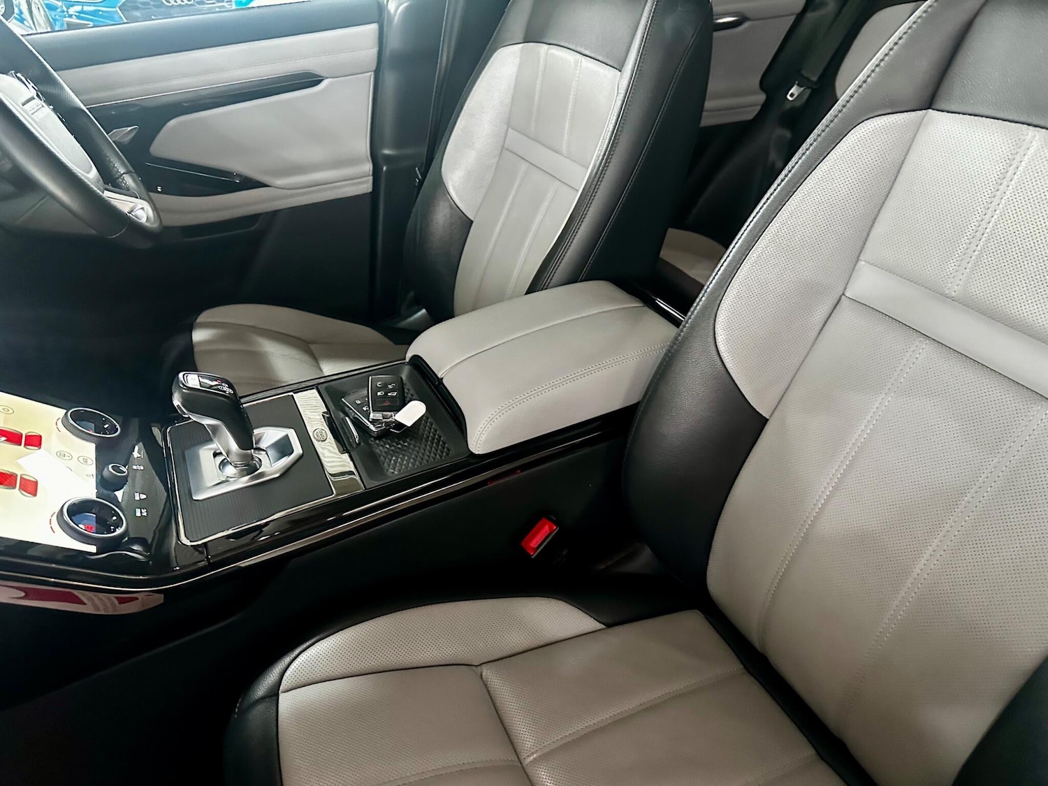 Used Land Rover Range Rover Evoque 2019 for sale - 77646709: Photo 41