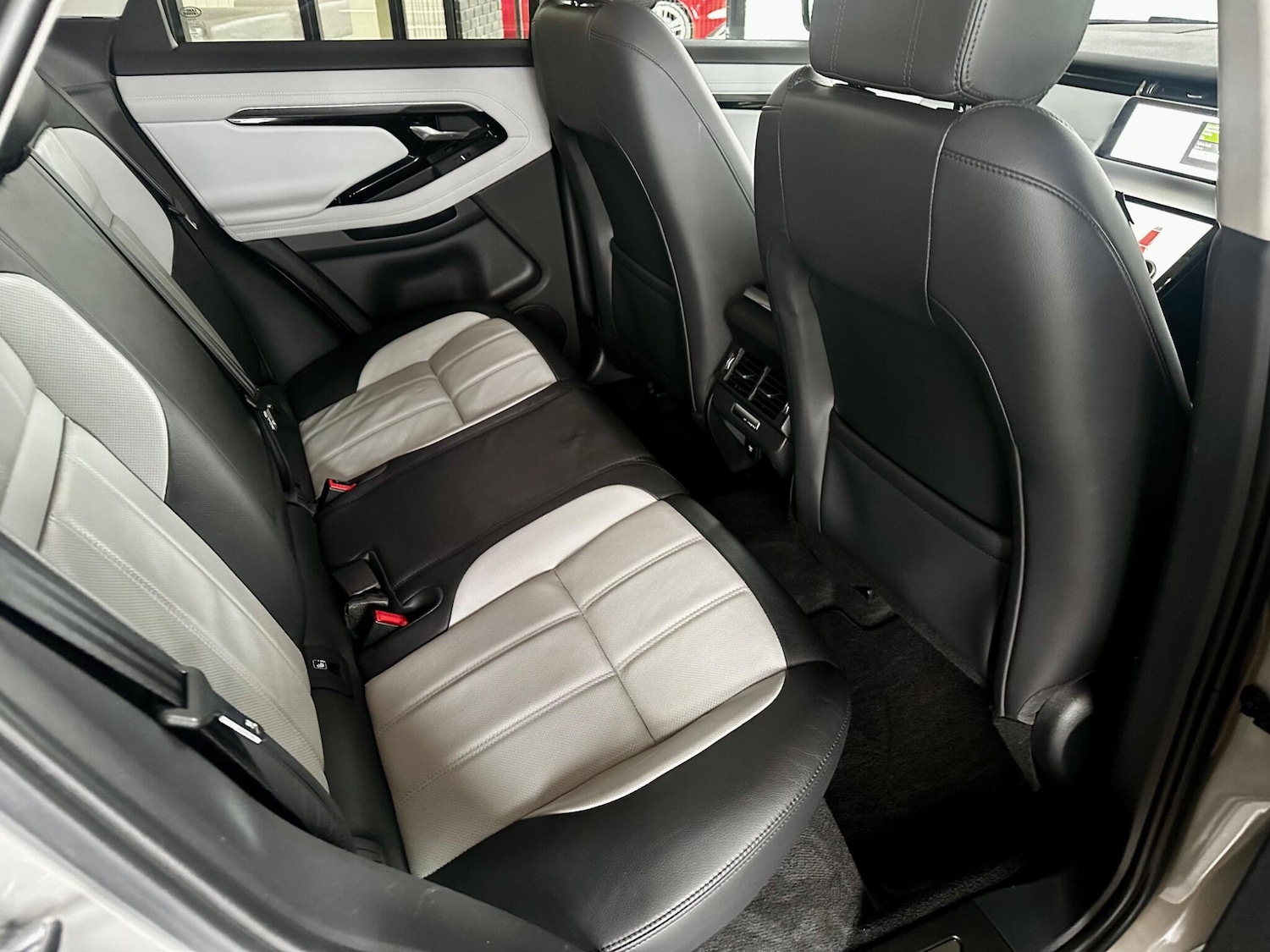 Used Land Rover Range Rover Evoque 2019 for sale - 77646709: Photo 46