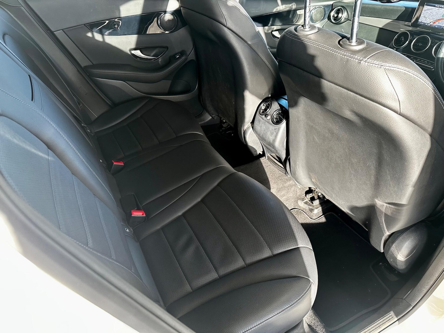 Used Mercedes-Benz GLC 2018 for sale - 77549367: Photo 18