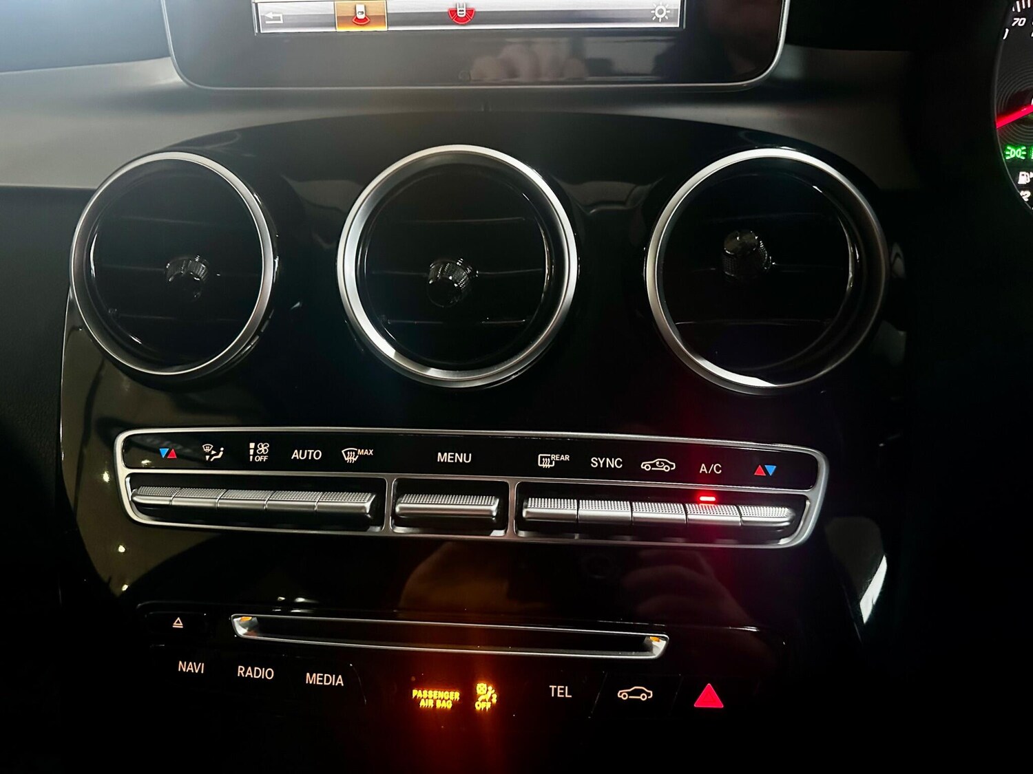 Used Mercedes-Benz GLC 2018 for sale - 77549367: Photo 37