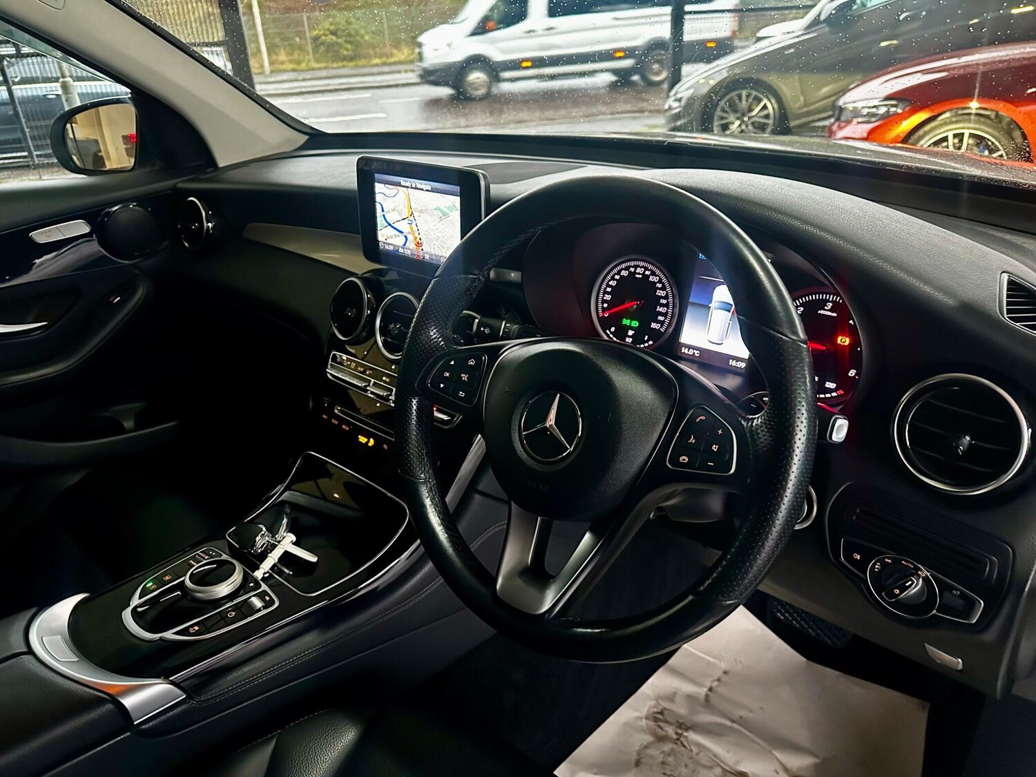 Used Mercedes-Benz GLC 2018 for sale - 77549367: Photo 38