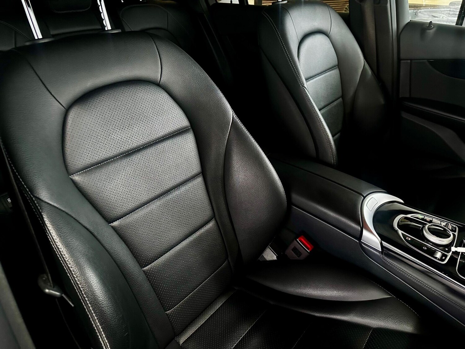 Used Mercedes-Benz GLC 2018 for sale - 77549367: Photo 41