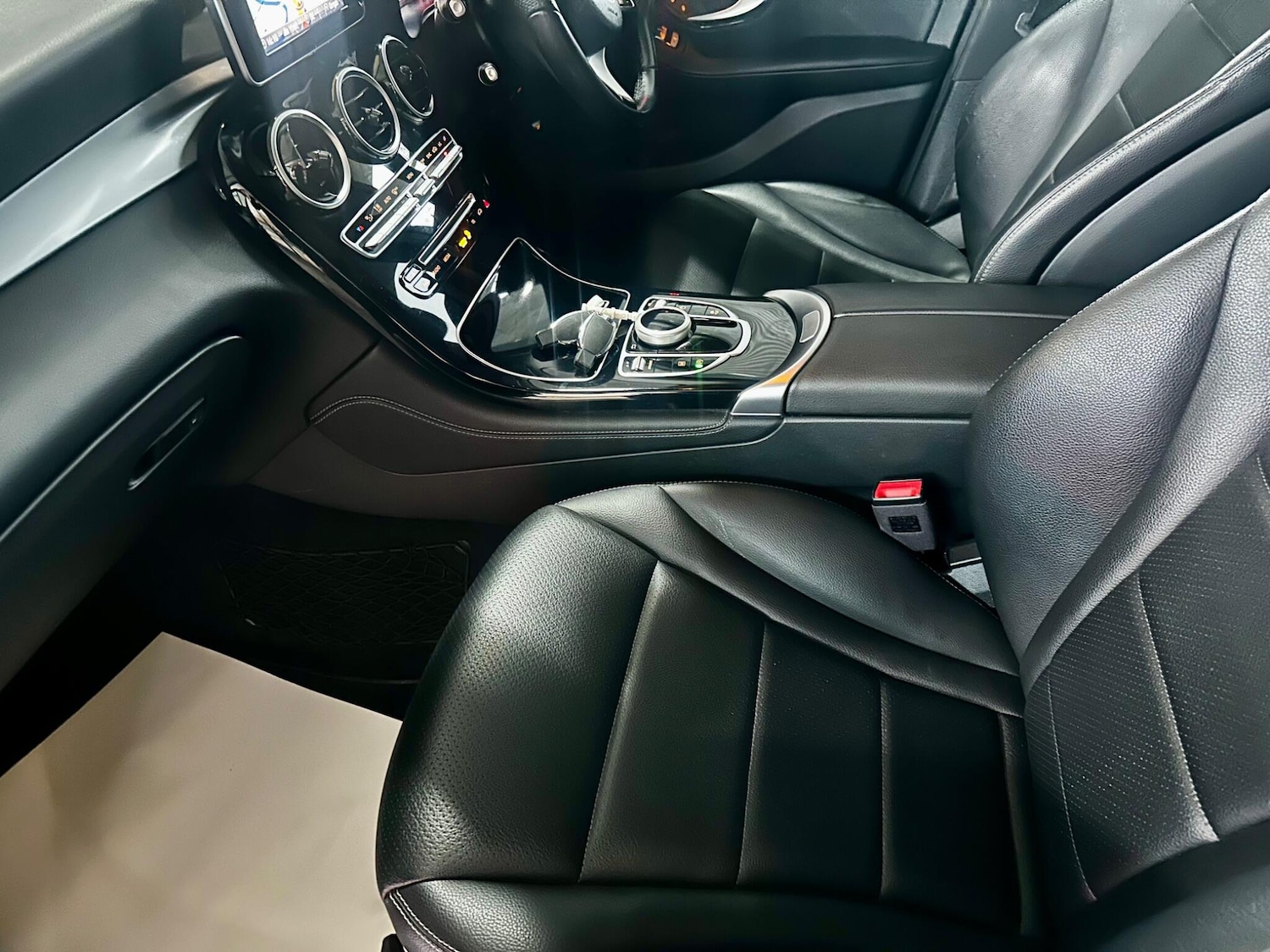 Used Mercedes-Benz GLC 2018 for sale - 77549367: Photo 48