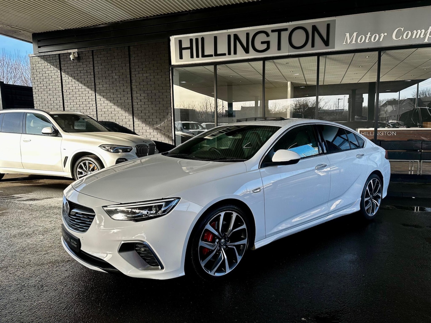 Used Vauxhall Insignia 2019 for sale - 77376031: Photo 2