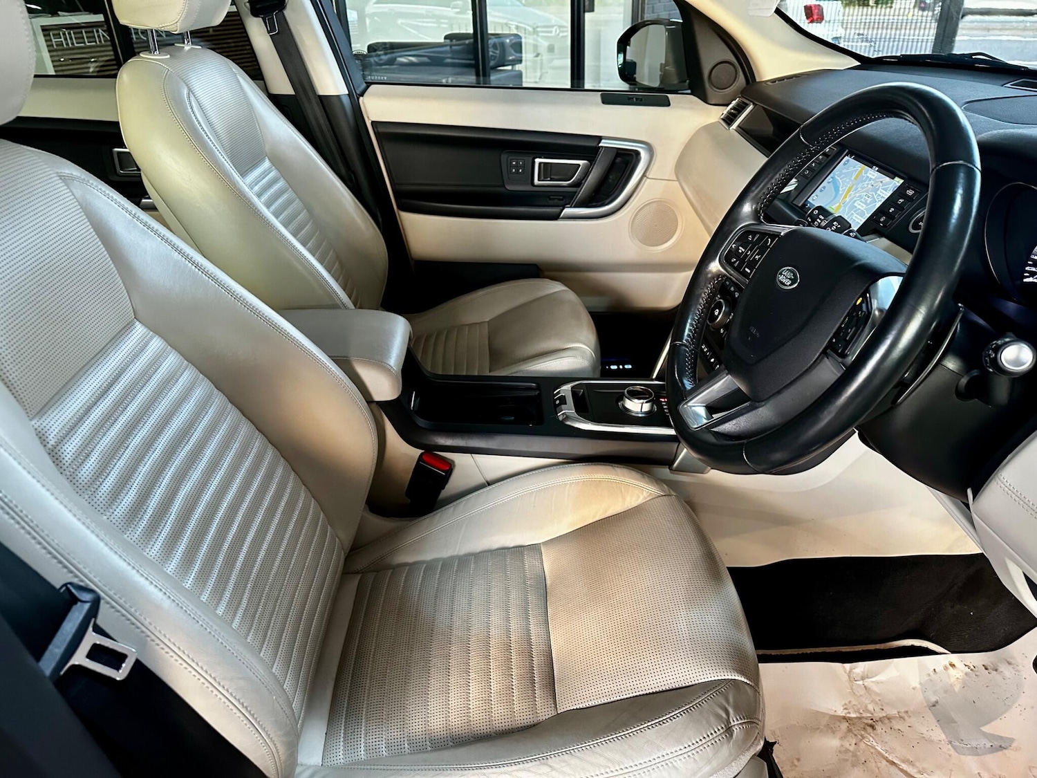 Used Land Rover Discovery Sport 2015 for sale - 76584303: Photo 19