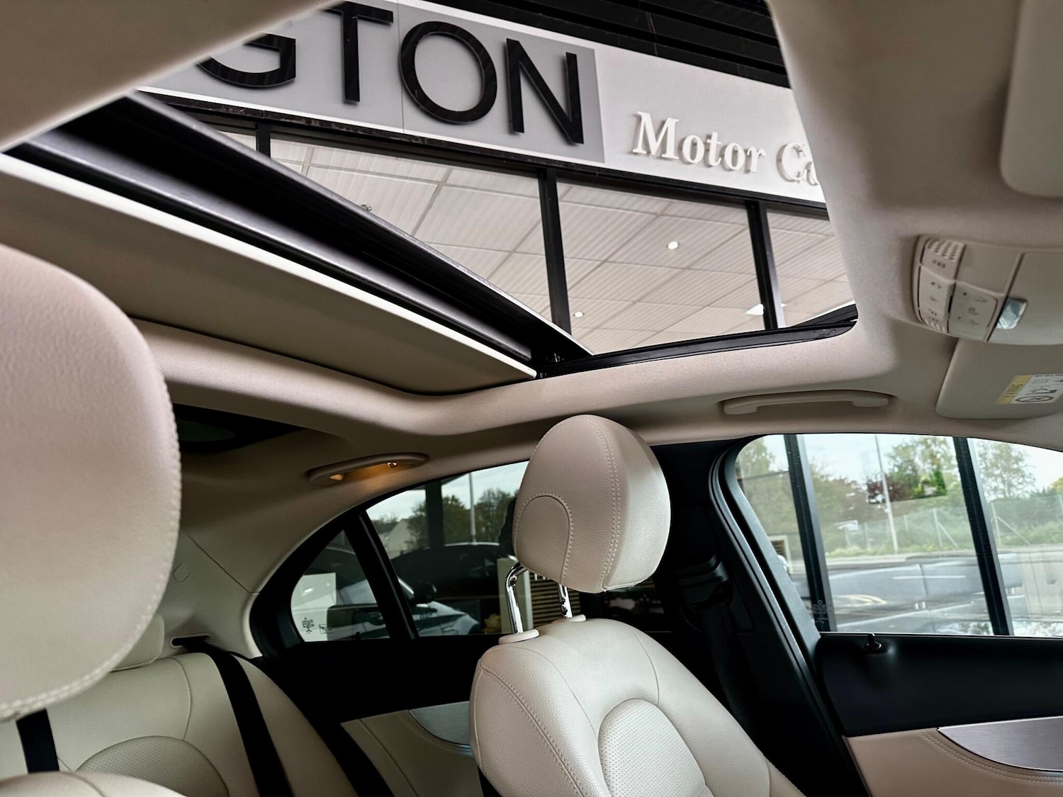 Used Mercedes-Benz C Class 2015 for sale - 76988958: Photo 31