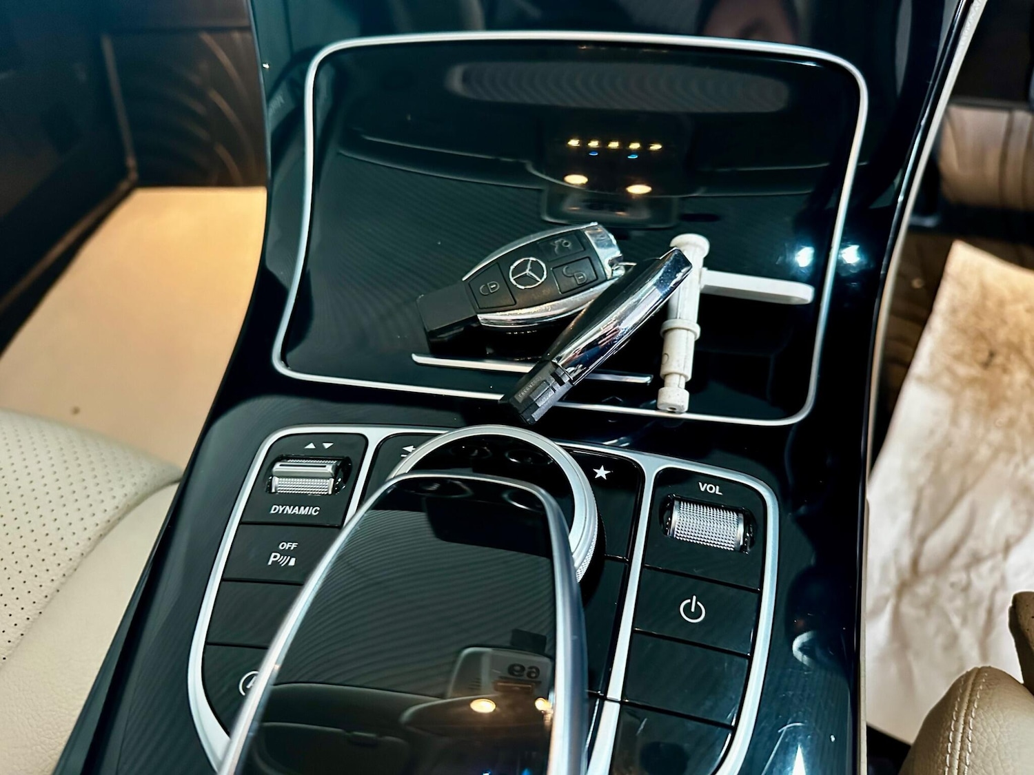 Used Mercedes-Benz C Class 2015 for sale - 76988958: Photo 35