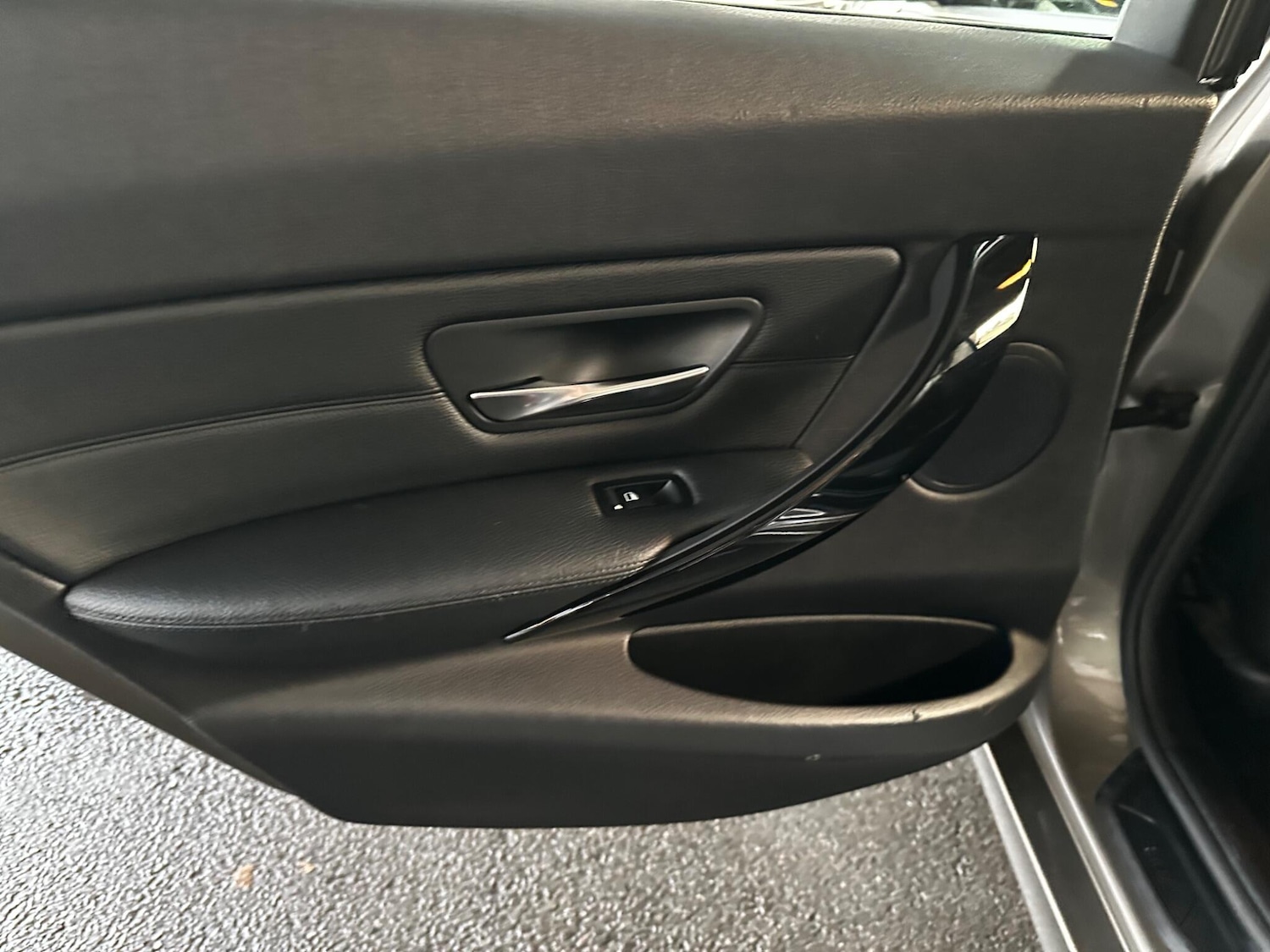 Used BMW 3 Series for sale - 76989429: Photo 31