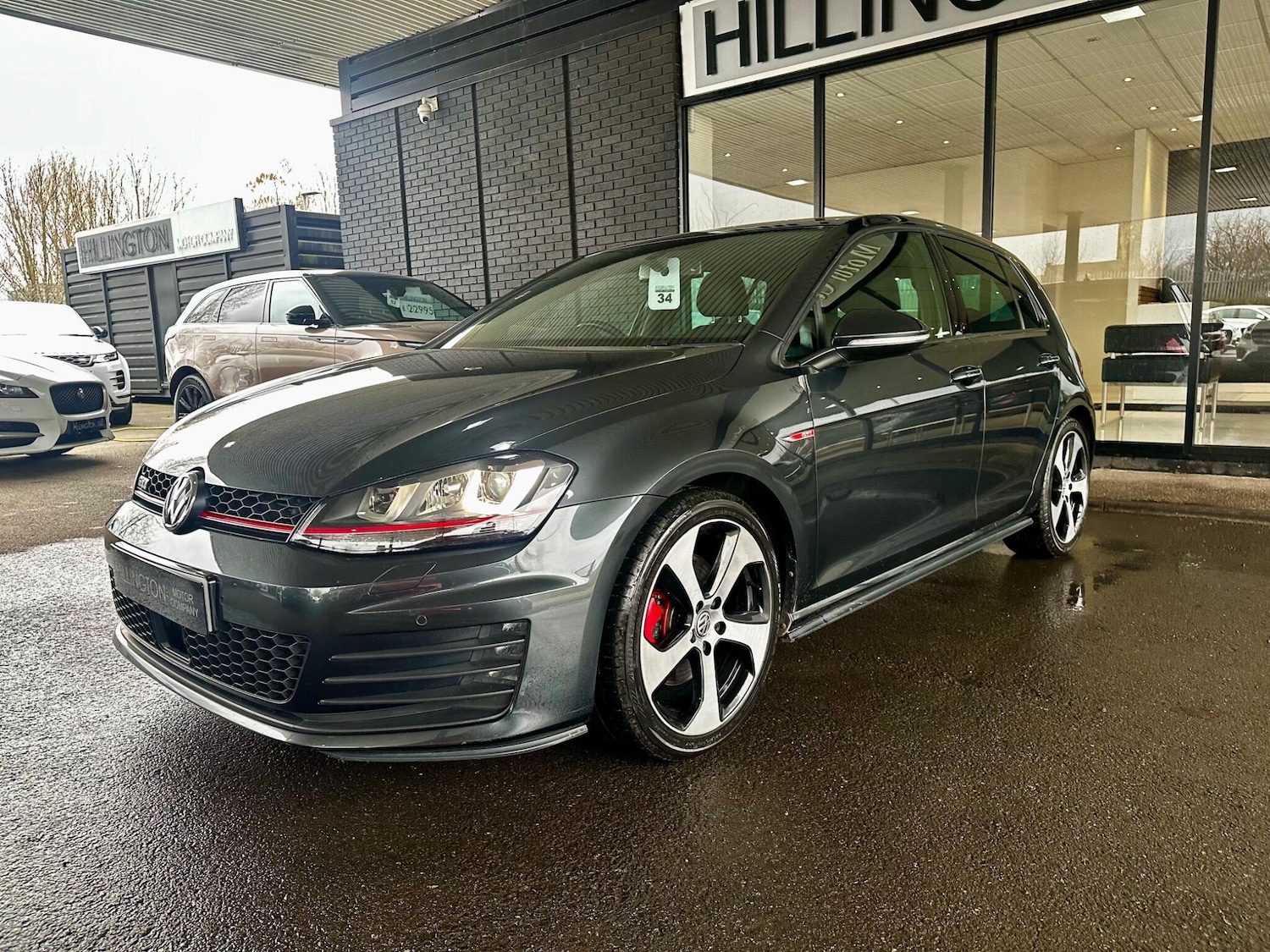 Used Volkswagen Golf 2013 for sale - 77647010: Photo 2