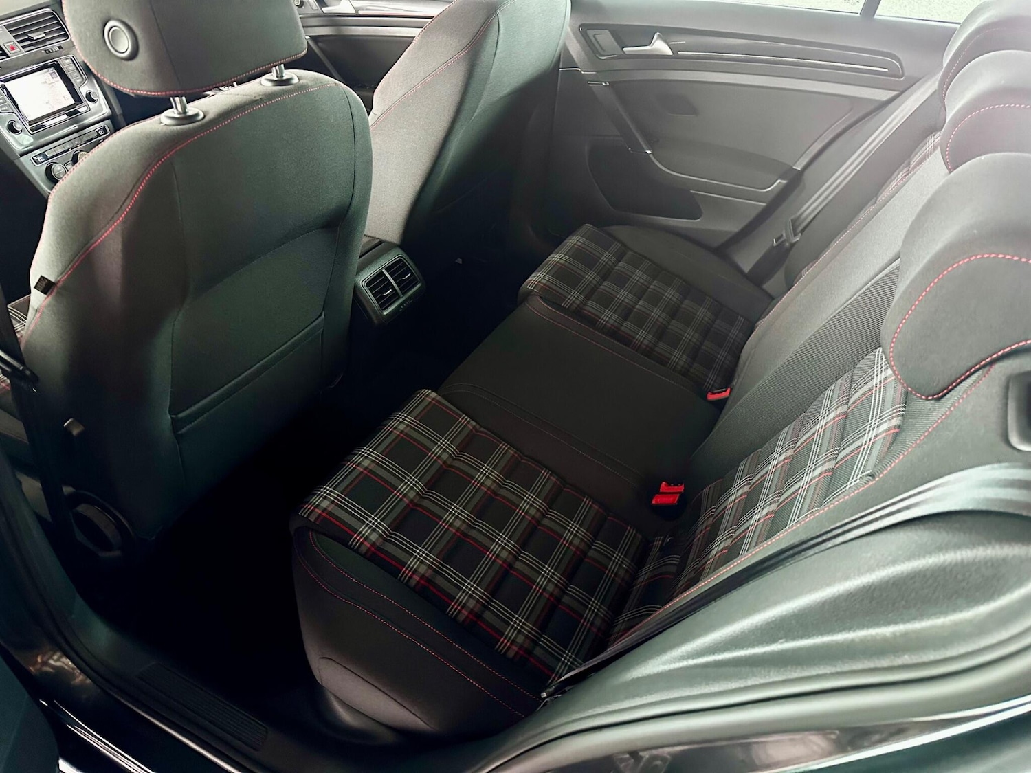 Used Volkswagen Golf 2013 for sale - 77647010: Photo 33