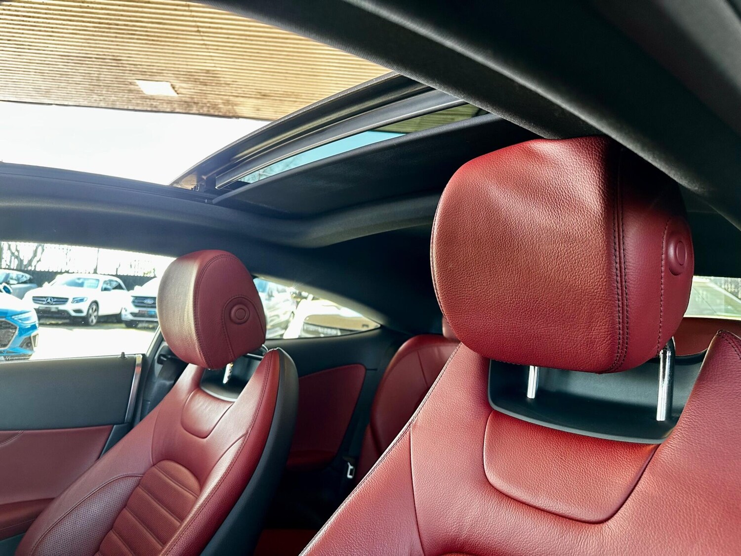 Used Mercedes-Benz C Class 2016 for sale - 77637441: Photo 43