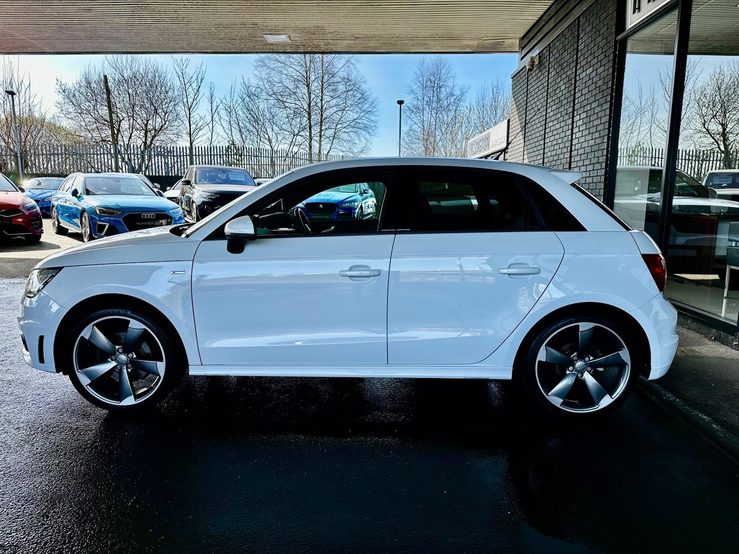 Used Audi A1 2014 for sale - 77549467: Photo 25