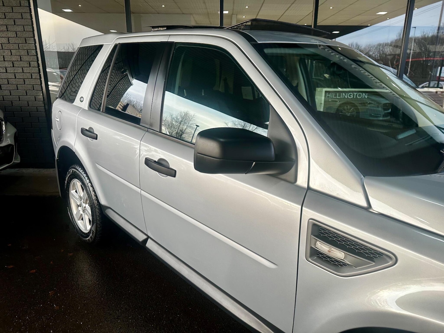 Used Land Rover Freelander 2013 for sale - 76952908: Photo 10