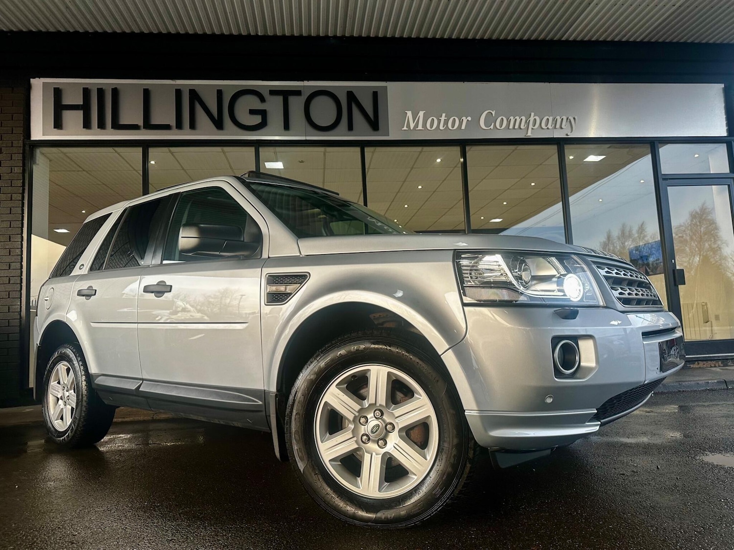 Used Land Rover Freelander 2013 for sale - 76952908: Photo 2