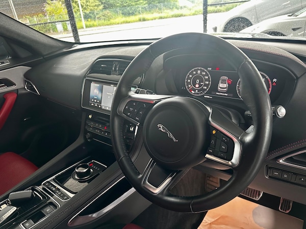 Used Jaguar F-Pace 2020 for sale - 75115259: Photo 46
