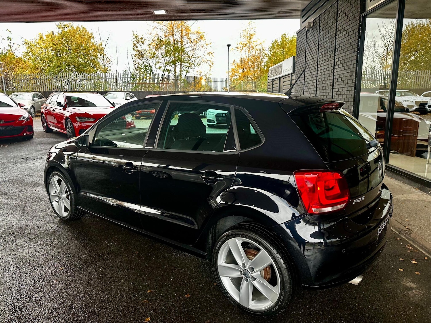 Used Volkswagen Polo 2012 for sale - 76432581: Photo 7