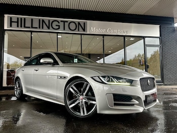 Used Jaguar XE 2017 for sale - 76360089: Photo