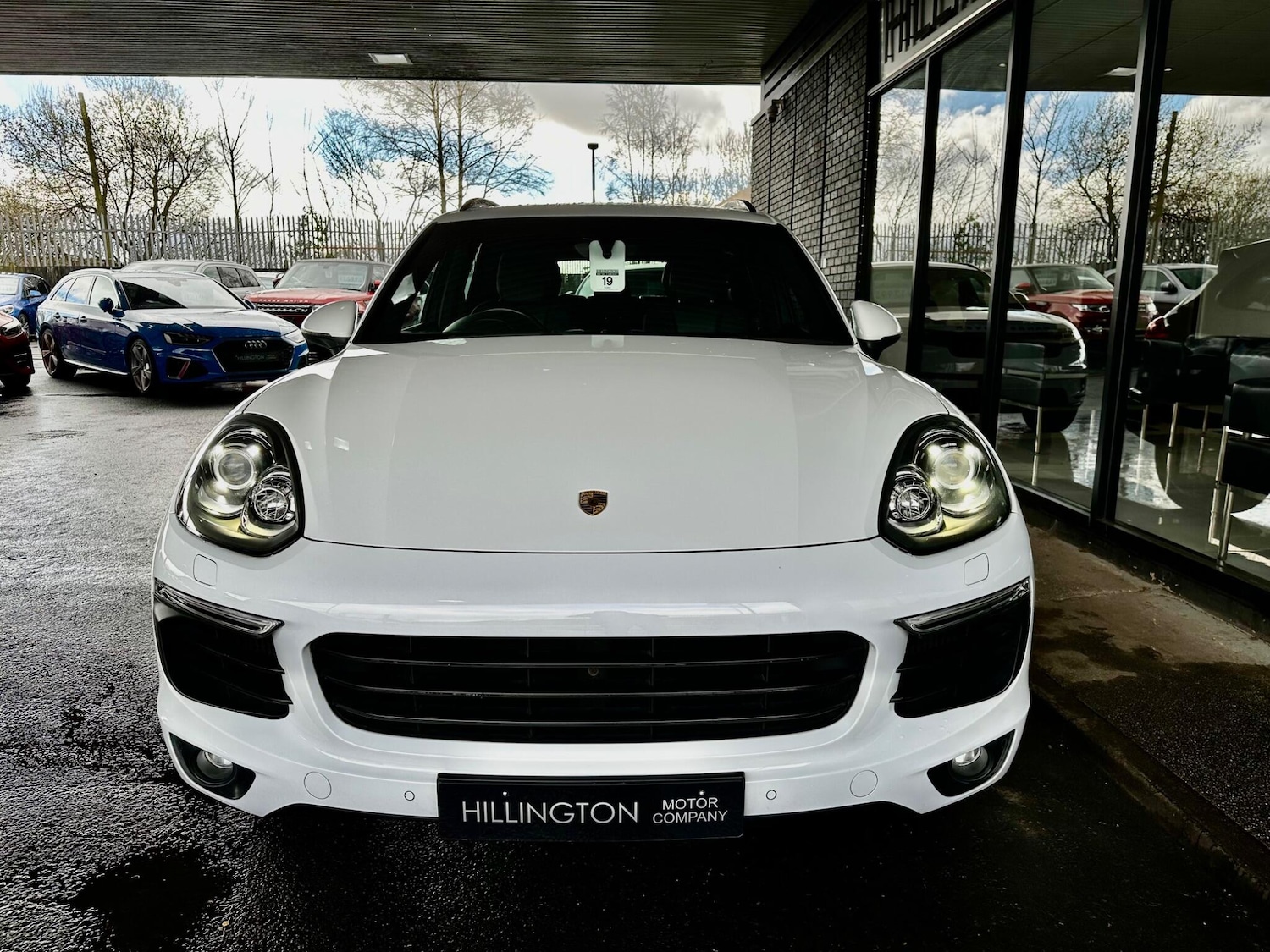 Used Porsche Cayenne 2016 for sale - 78157731: Photo 2