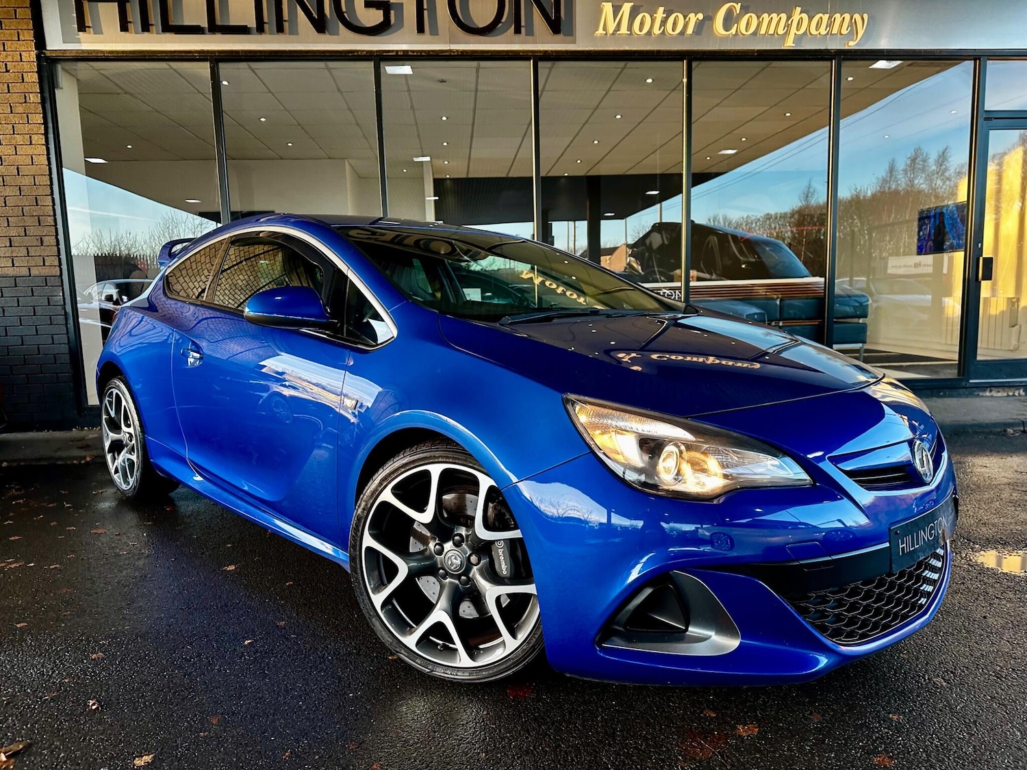 Used Vauxhall Astra GTC 2017 for sale - 76994069: Photo 2
