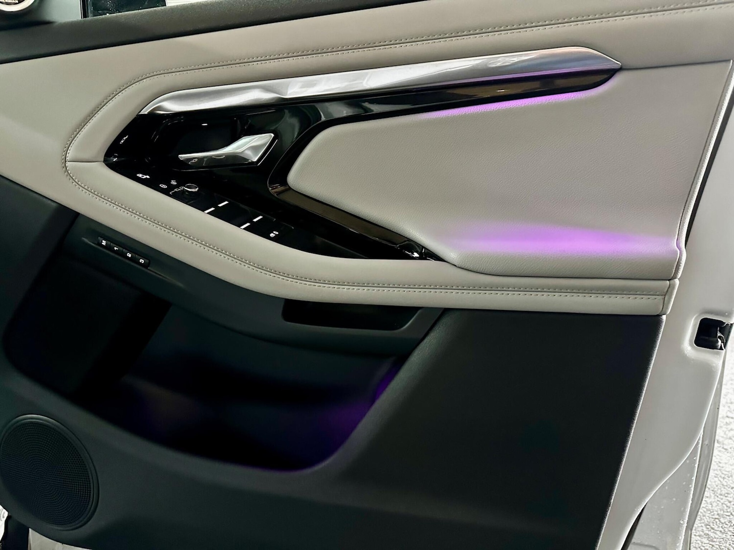 Used Land Rover Range Rover Evoque 2019 for sale - 77074535: Photo 17