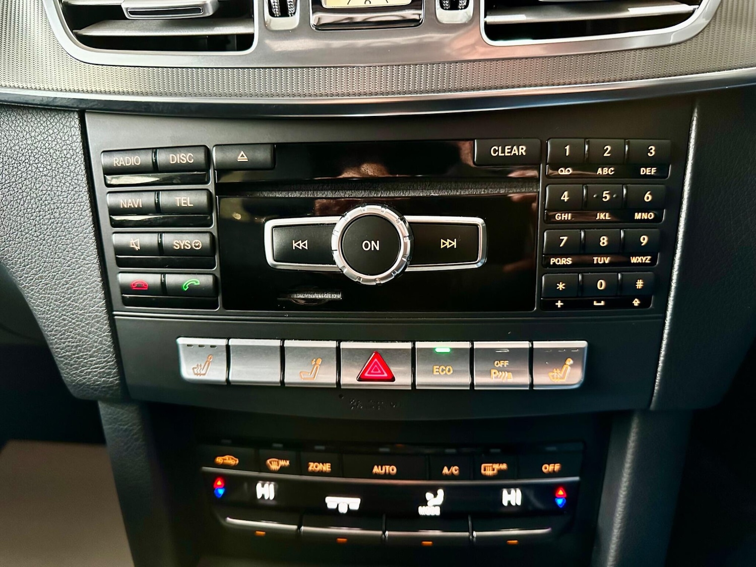 Used Mercedes-Benz E Class 2013 for sale - 77377202: Photo 27