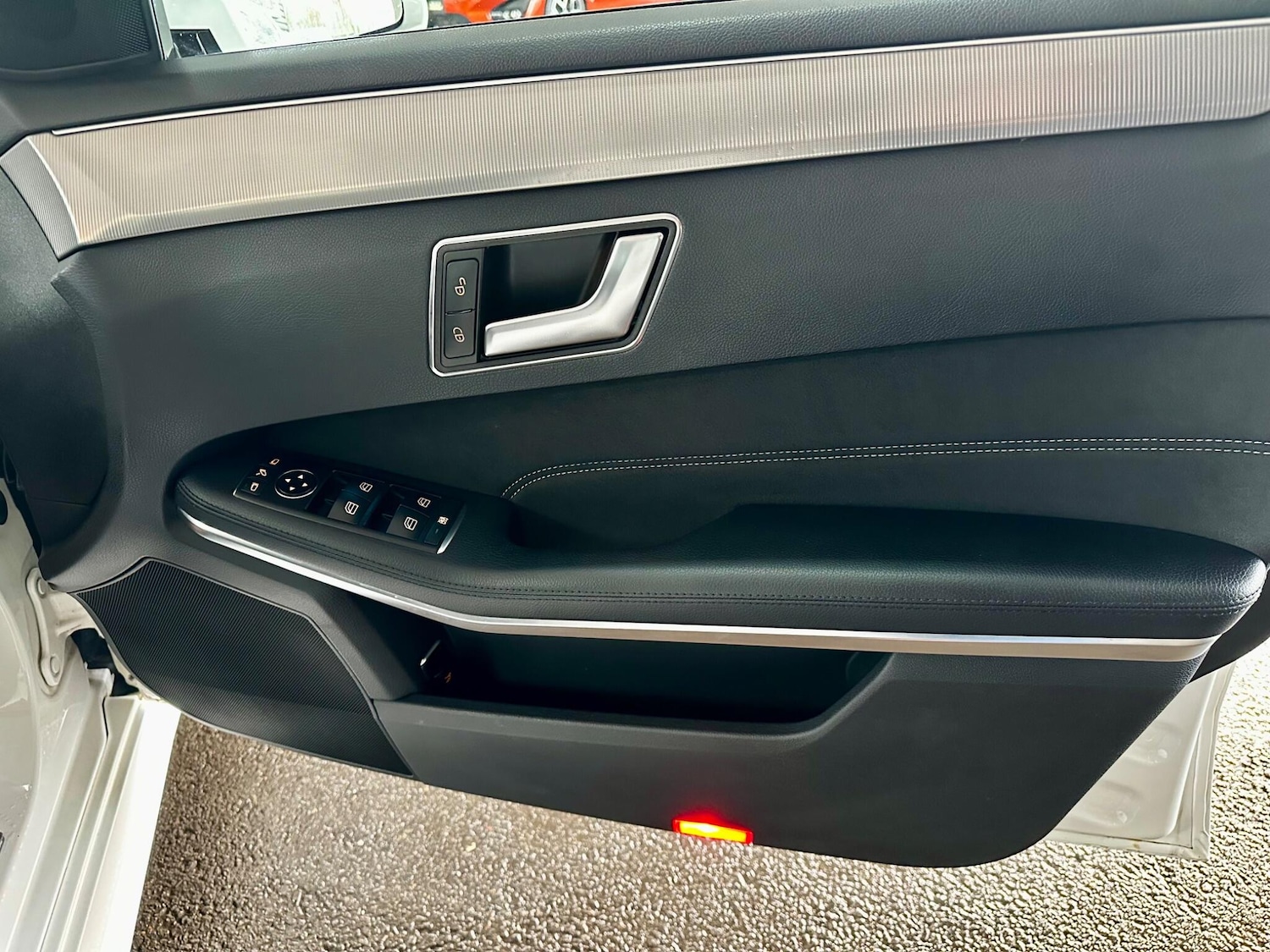 Used Mercedes-Benz E Class 2013 for sale - 77377202: Photo 31