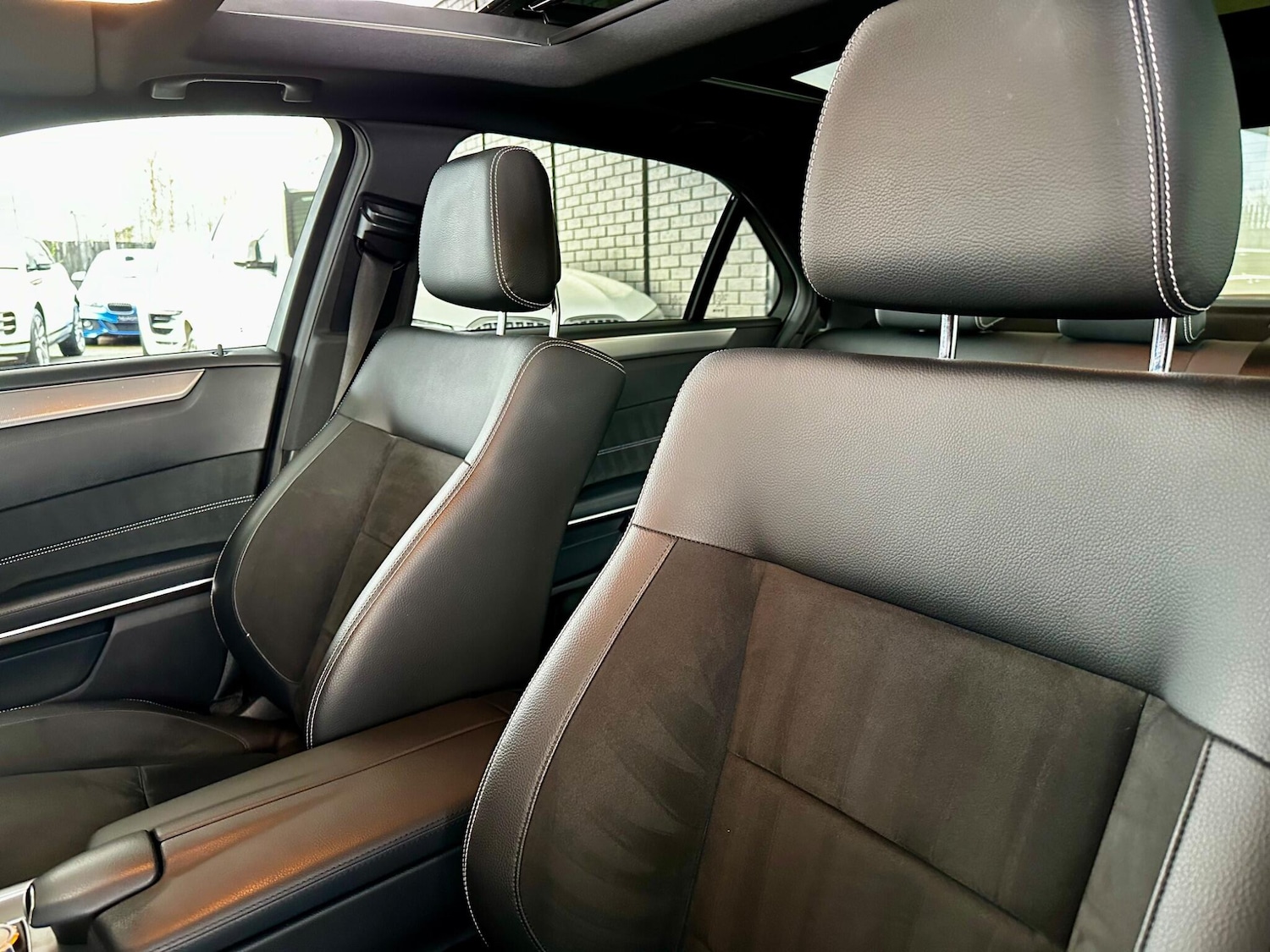 Used Mercedes-Benz E Class 2013 for sale - 77377202: Photo 35