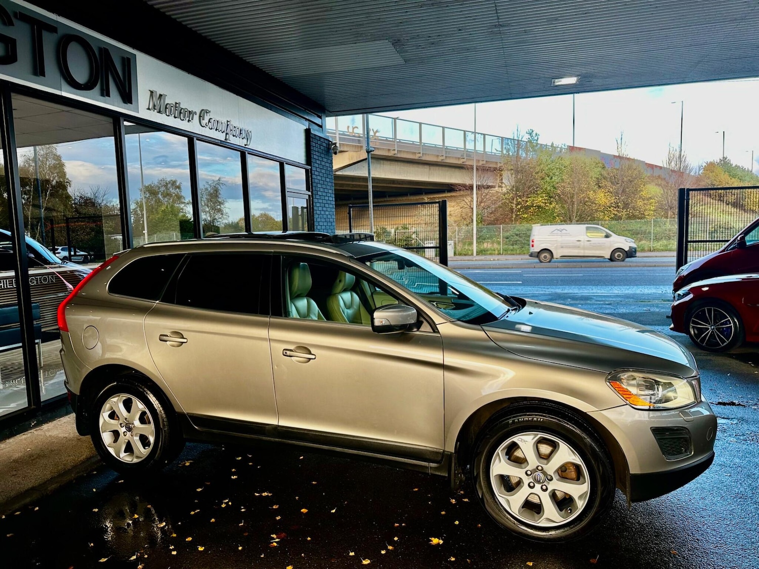 Used Volvo XC60 2010 for sale - 76246950: Photo 28