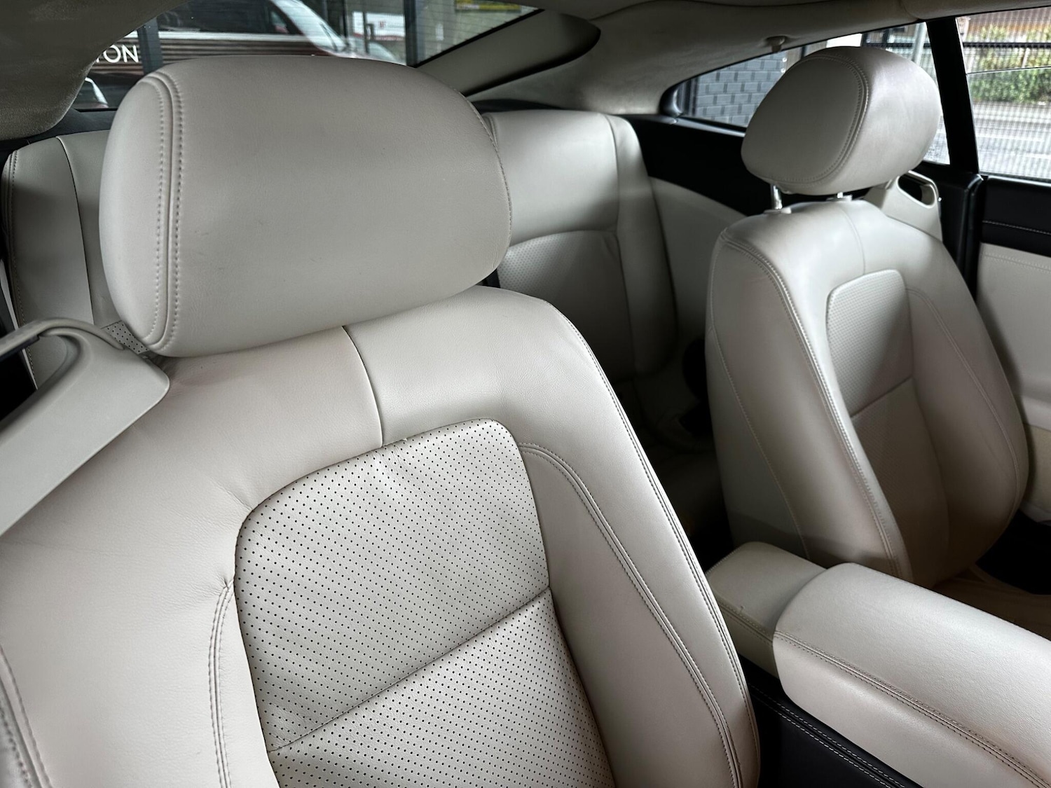 Used Jaguar XK 2011 for sale - 76167460: Photo 20