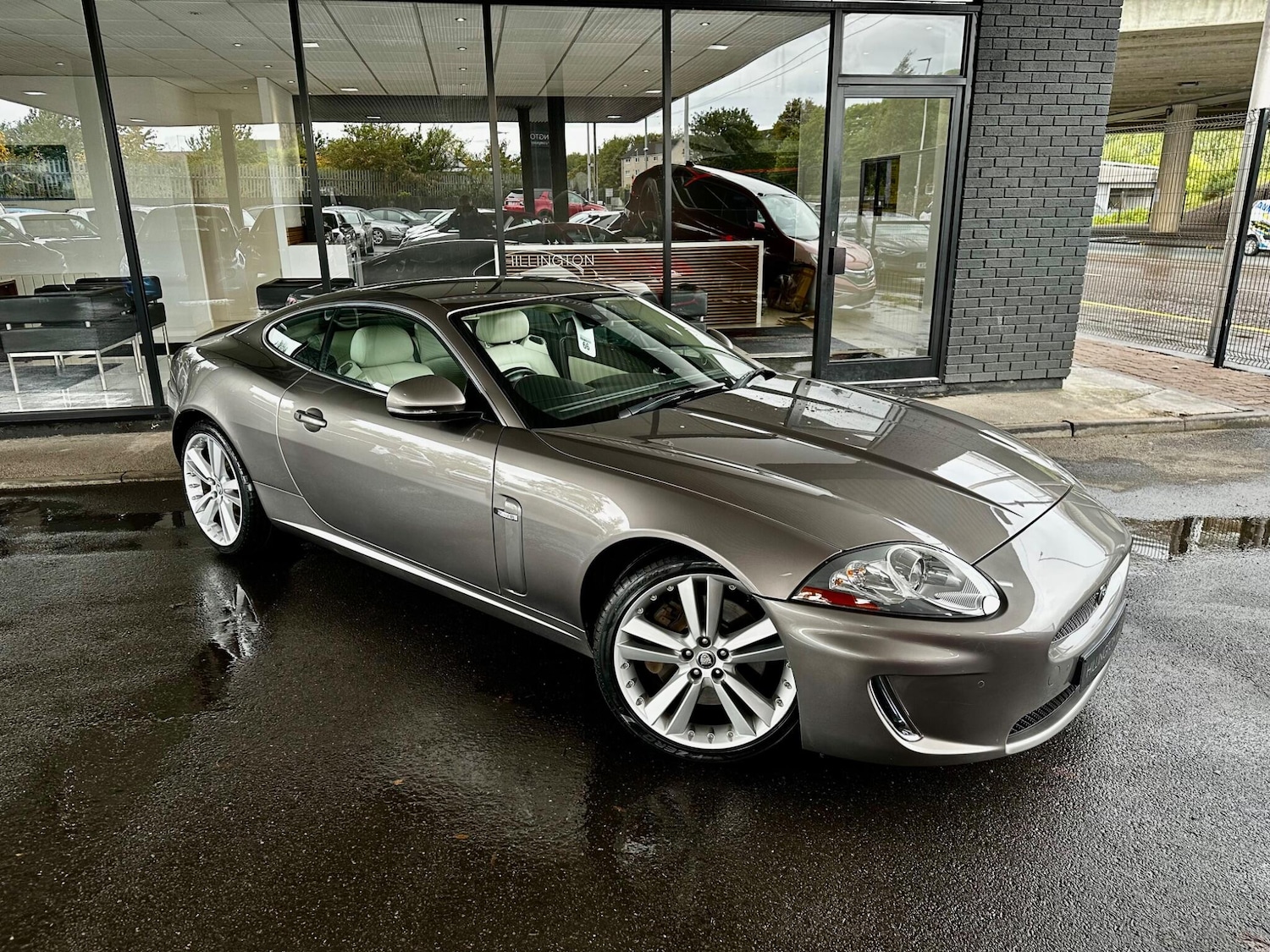 Used Jaguar XK 2011 for sale - 76167460: Photo 24