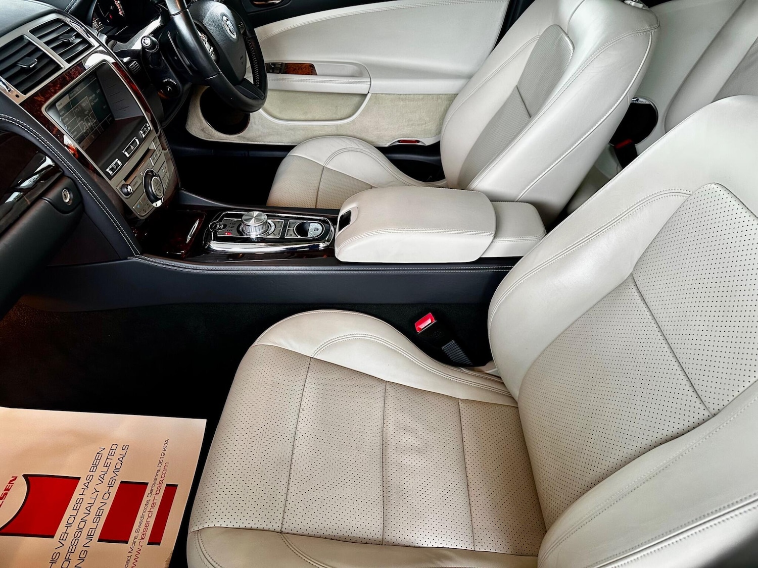 Used Jaguar XK 2011 for sale - 76167460: Photo 33