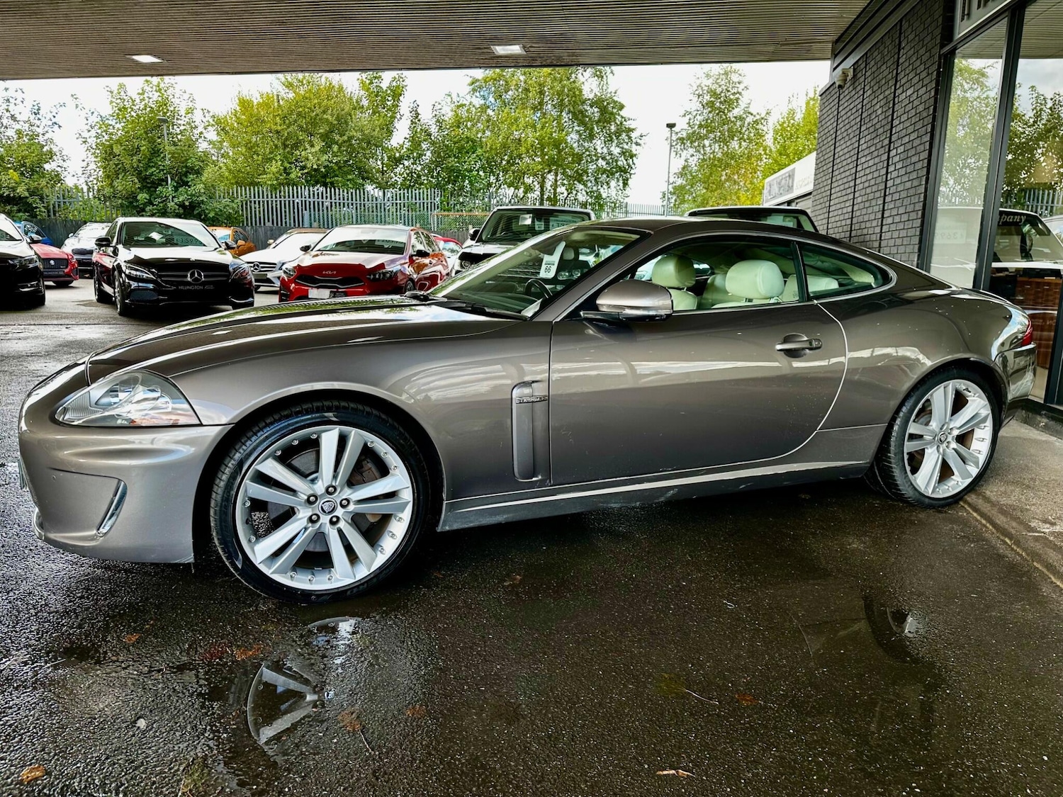 Used Jaguar XK 2011 for sale - 76167460: Photo 40