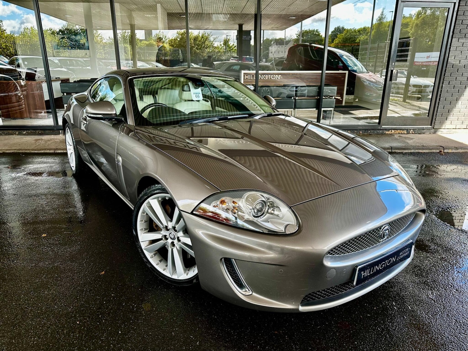 Used Jaguar XK 2011 for sale - 76167460: Photo 8