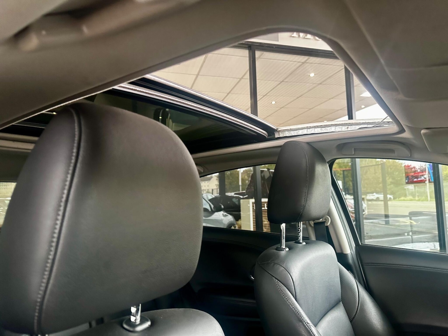 Used Honda HR-V 2016 for sale - 76295398: Photo 18