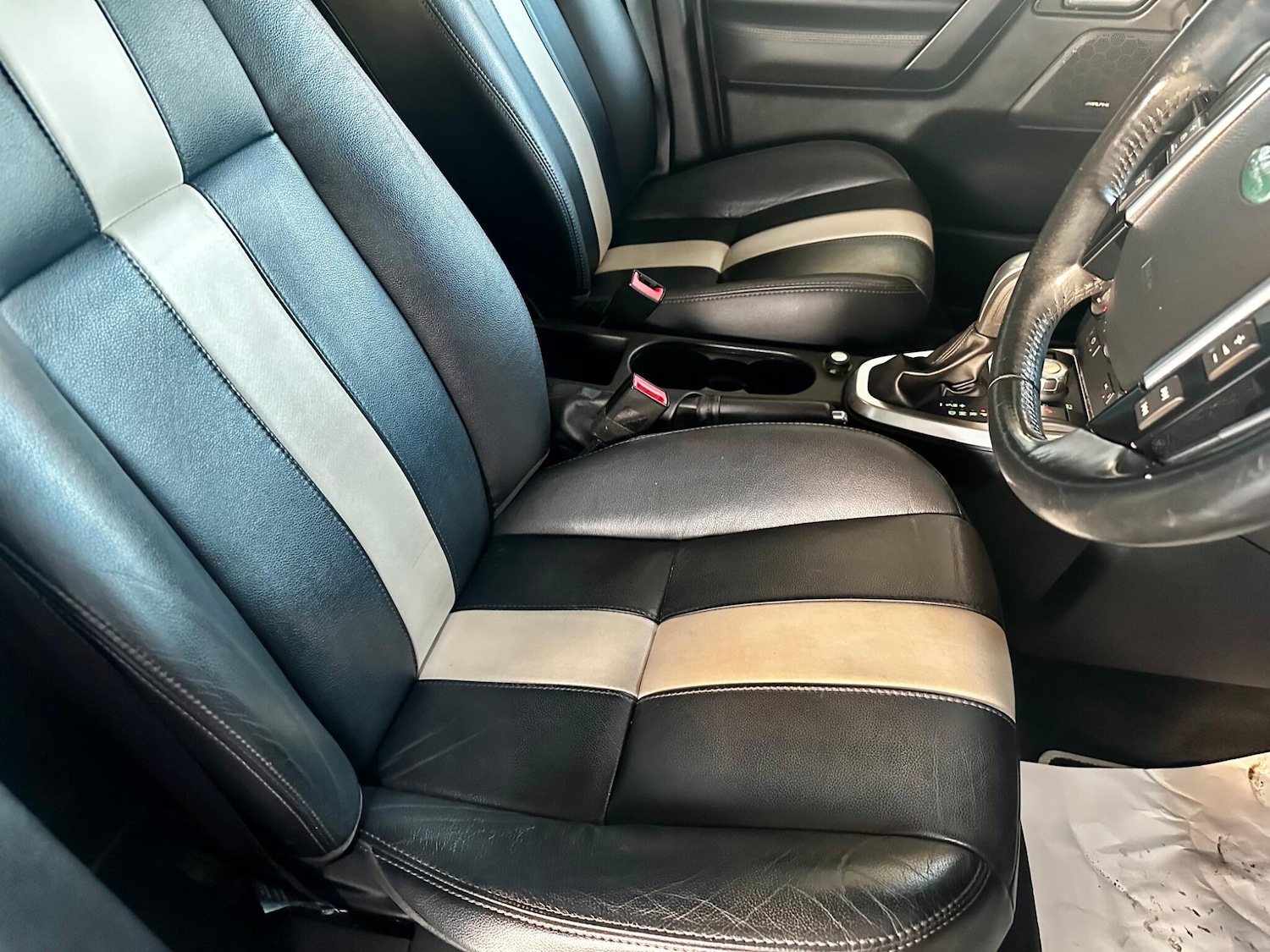 Used Land Rover Freelander 2 2011 for sale - 76913629: Photo 19