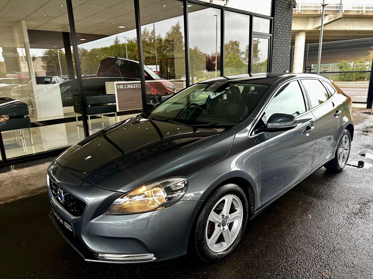 Used Volvo V40 2014 for sale - 76158830: Photo 19