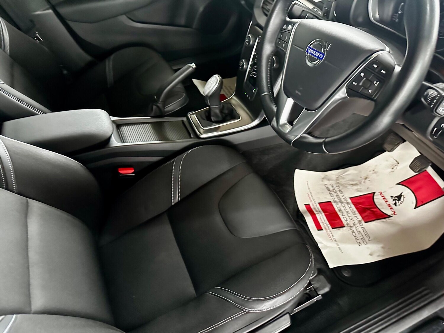 Used Volvo V40 2014 for sale - 76158830: Photo 32