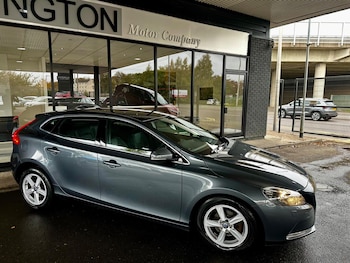 Used Volvo V40 2014 for sale - 76158830: Photo
