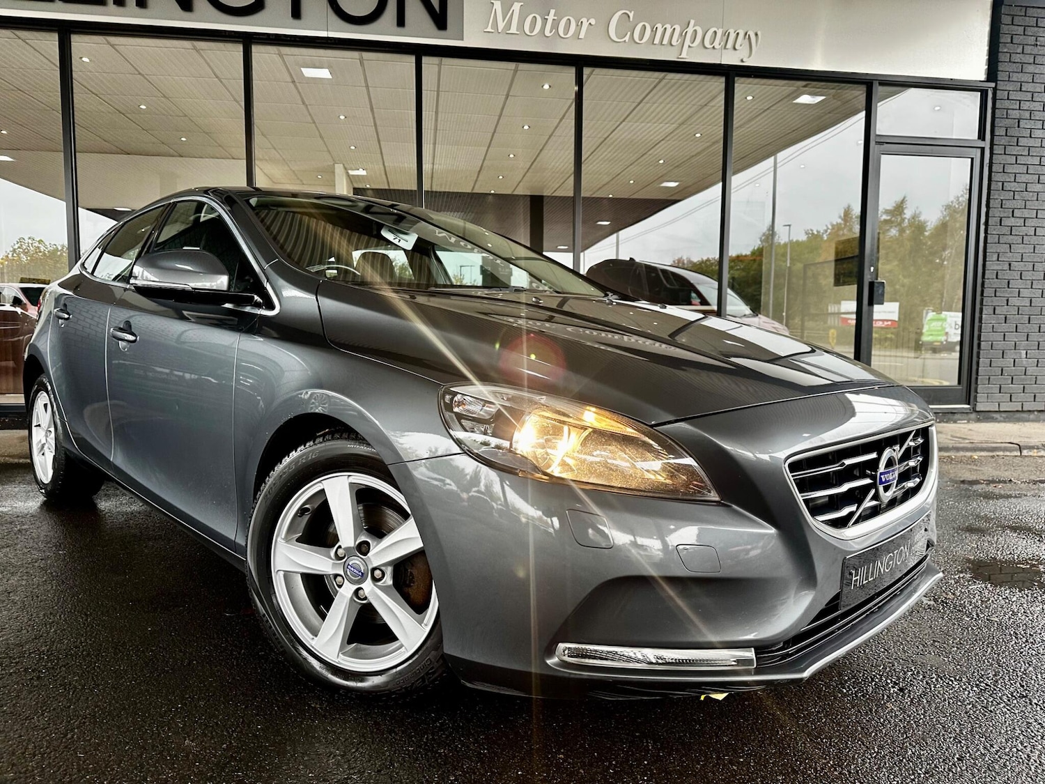 Used Volvo V40 2014 for sale - 76158830: Photo 5