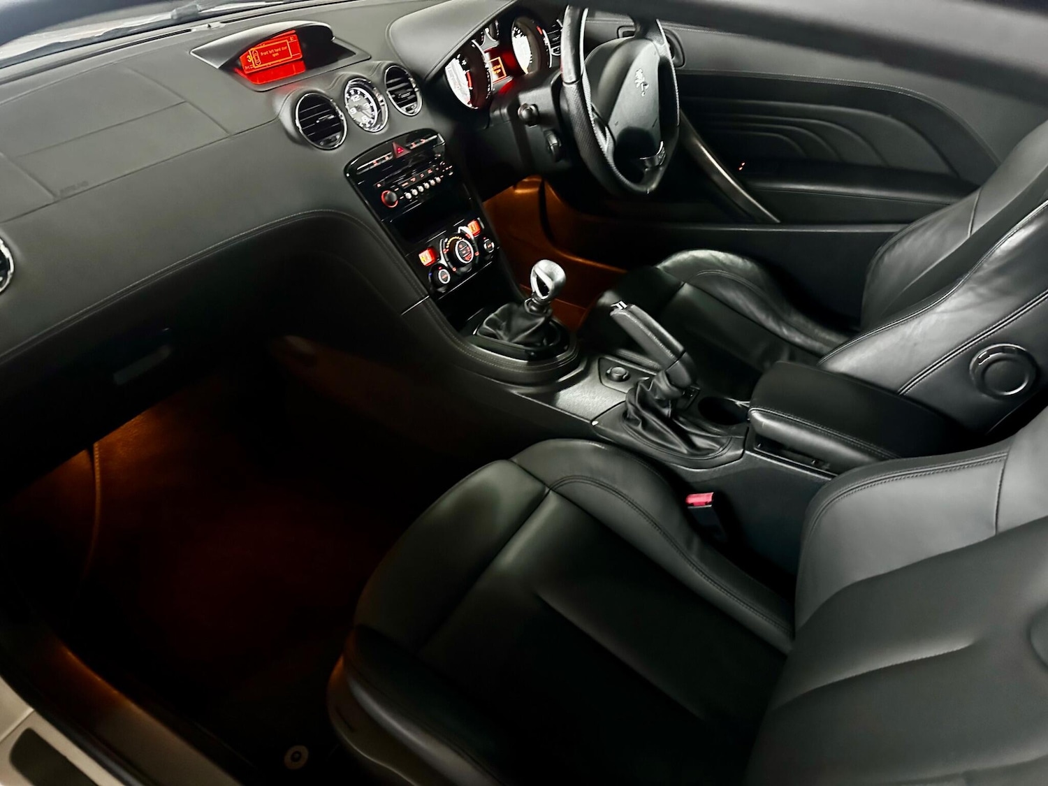 Used Peugeot RCZ 2015 for sale - 77306159: Photo 30