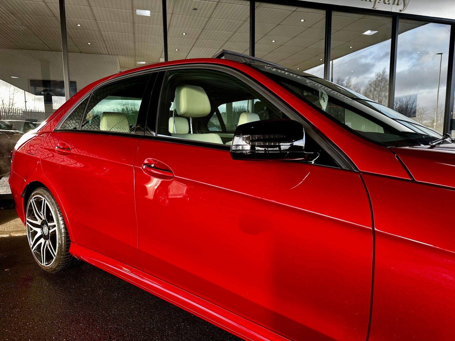 Used Mercedes-Benz E Class 2015 for sale - 76742628: Photo 25