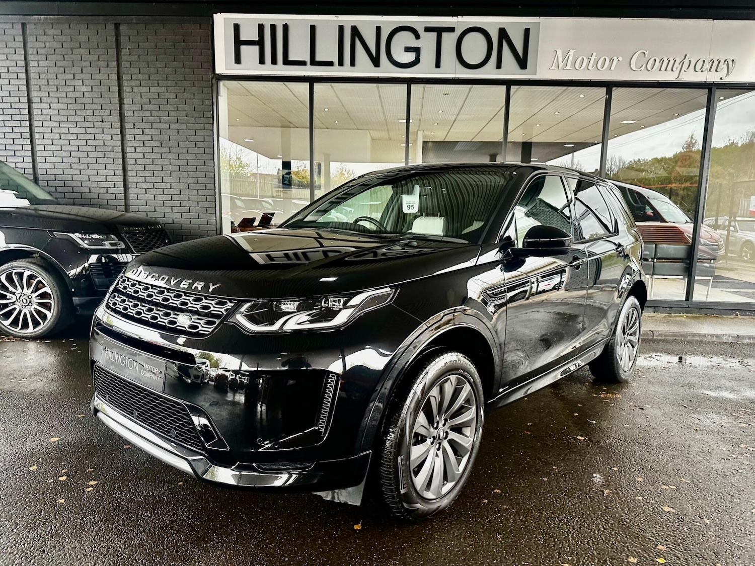 Used Land Rover Discovery Sport 2019 for sale - 76995270: Photo 2