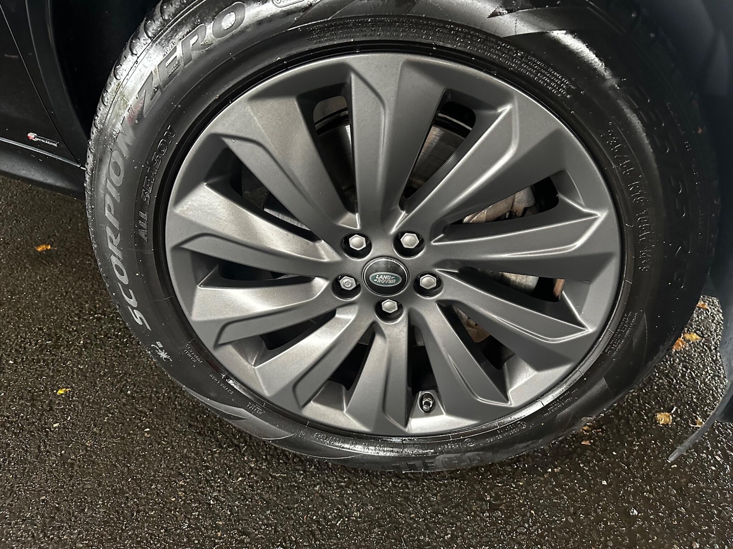 Used Land Rover Discovery Sport 2019 for sale - 76995270: Photo 36