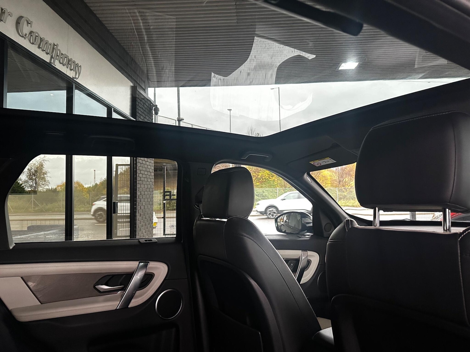 Used Land Rover Discovery Sport 2019 for sale - 76995270: Photo 44