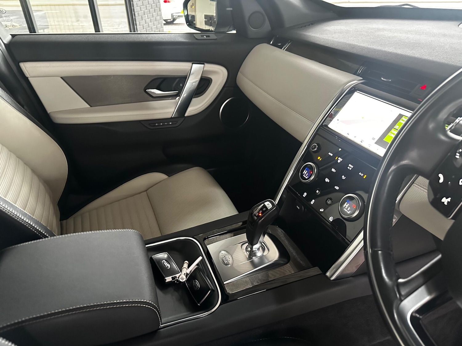 Used Land Rover Discovery Sport 2019 for sale - 76995270: Photo 7