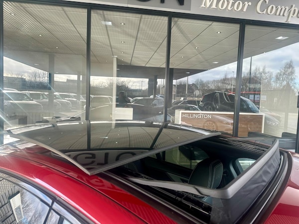 Used Jaguar XE 2020 for sale - 74294453: Photo 33