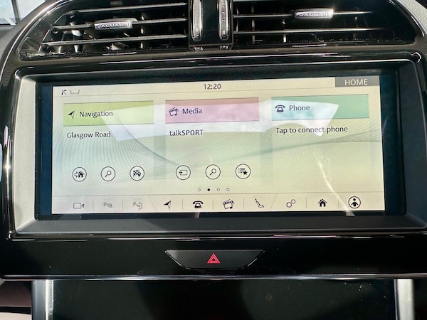Used Jaguar XE 2020 for sale - 74294453: Photo 38