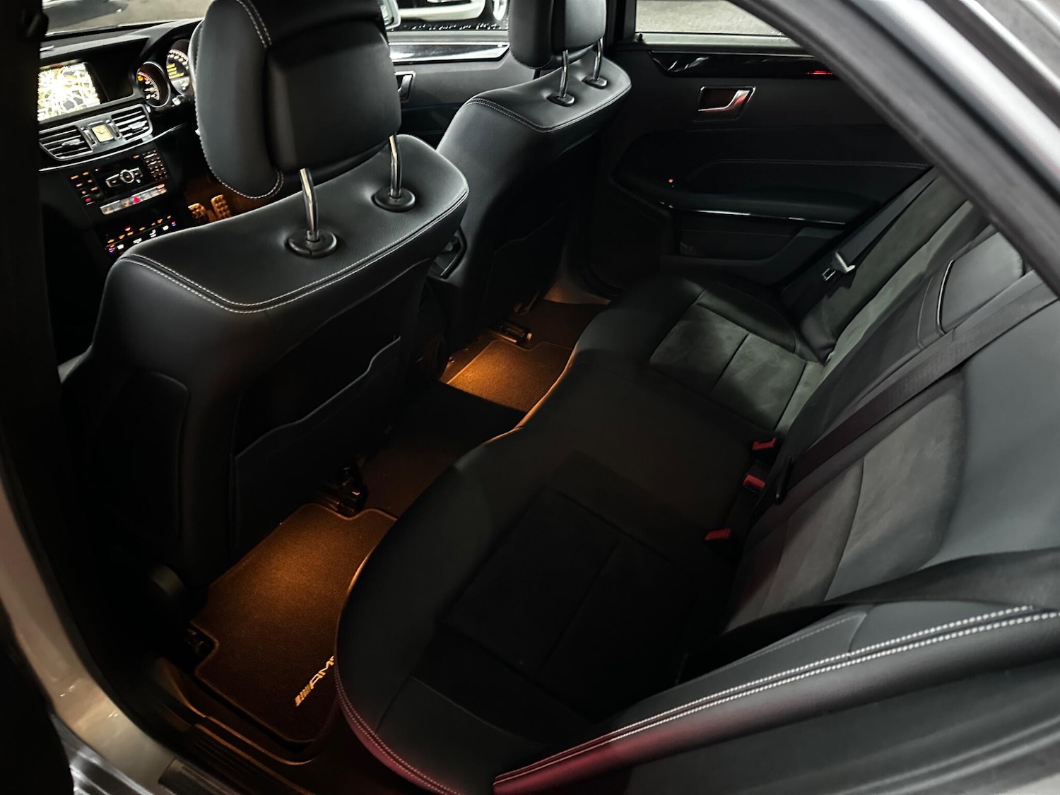 Used Mercedes-Benz E Class for sale - 77132814: Photo 16