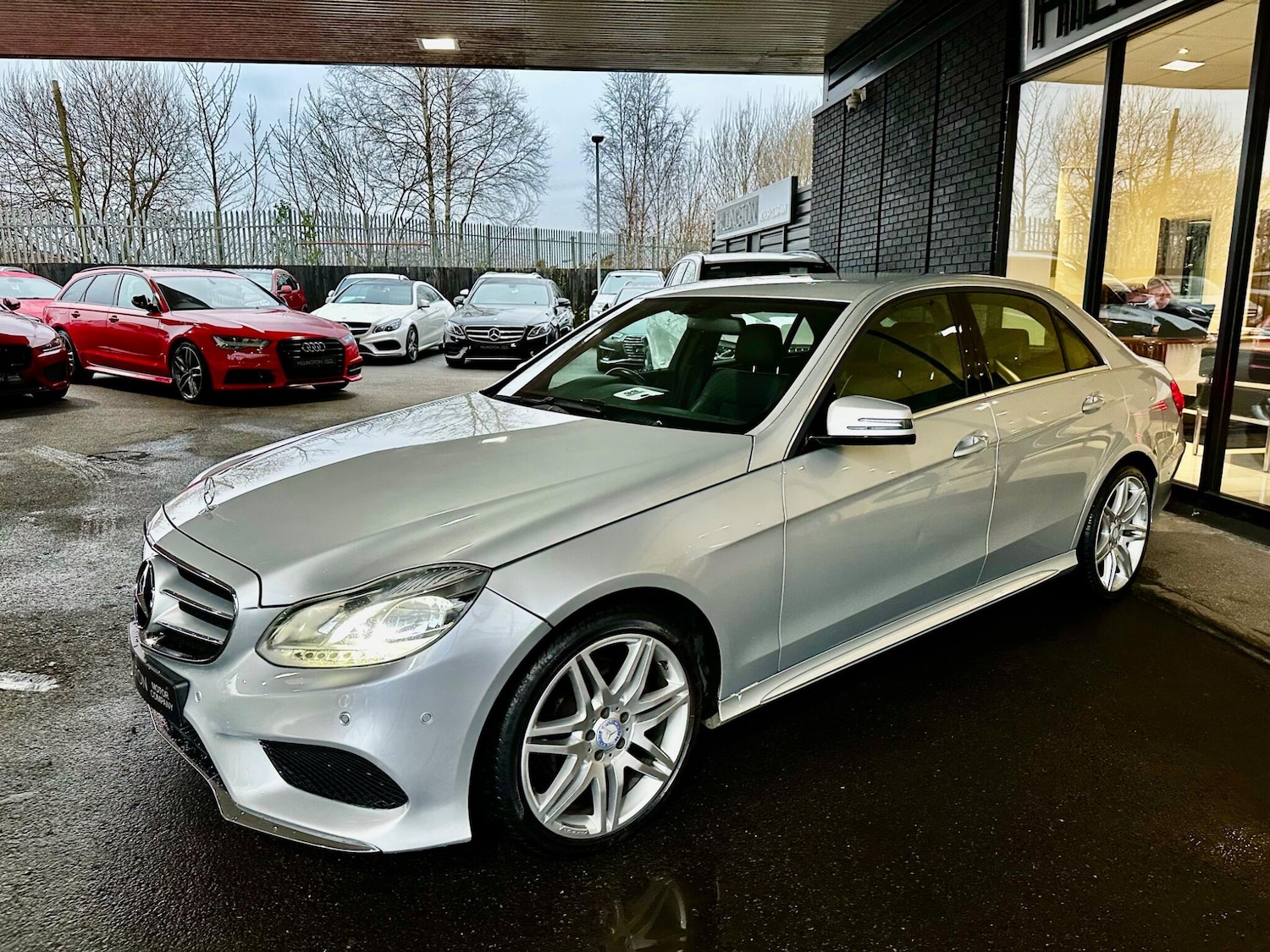 Used Mercedes-Benz E Class for sale - 77132814: Photo 5