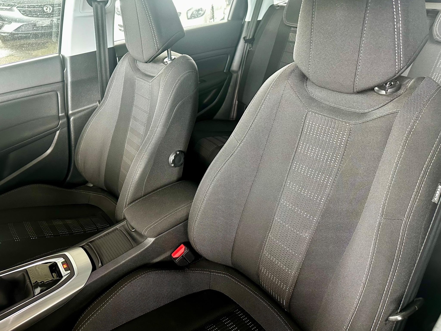 Used Peugeot 308 2016 for sale - 77132811: Photo 25